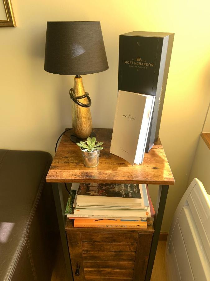 Champagne & Grand Cru Apartment Ay-Champagne Bagian luar foto